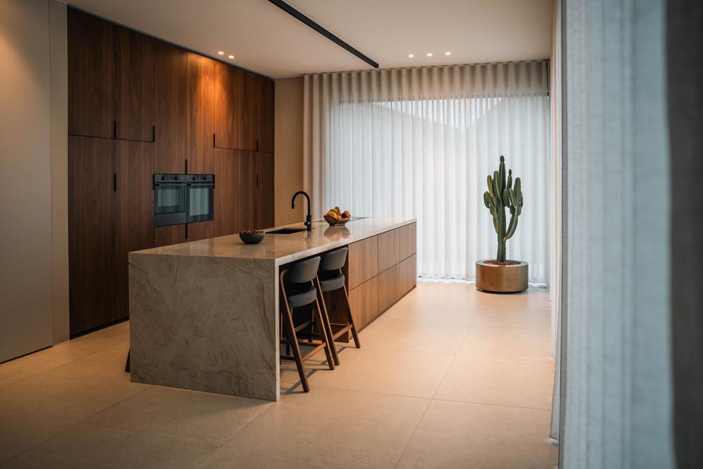 PROJECT CS - Woningrenovatie met natuurlijke materialen en authentieke details