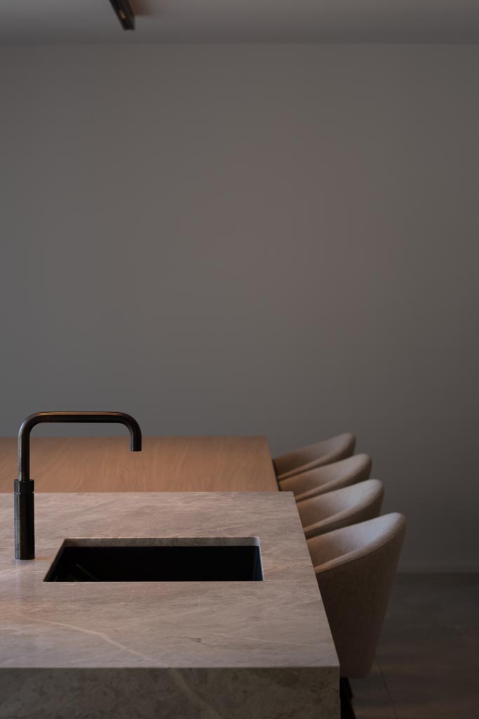 PROJECT EV - Modern totaalinterieur met open karakter