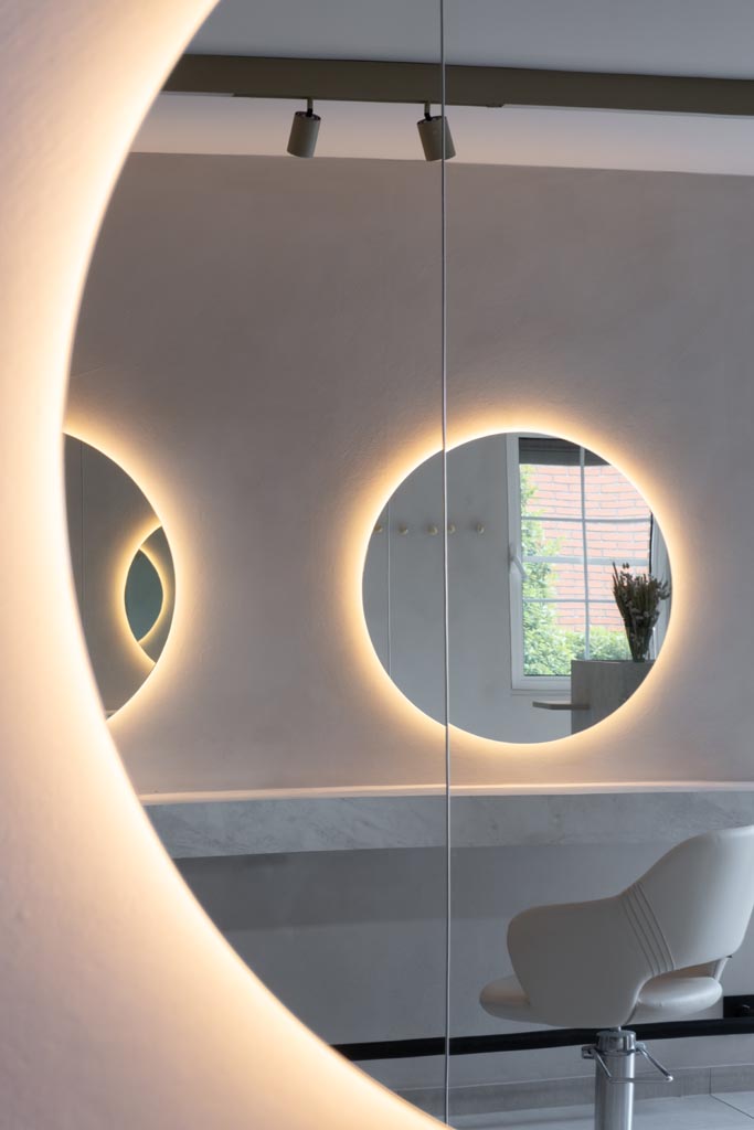 PROJECT BLITZ HAIRSALON - Compact interieur voor kapsalon: stijl ontmoet functie